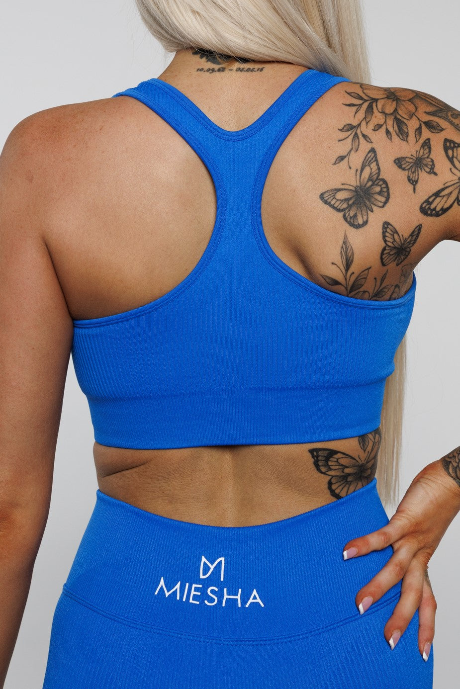 Esse in Blue | Zip Up Sports Bra