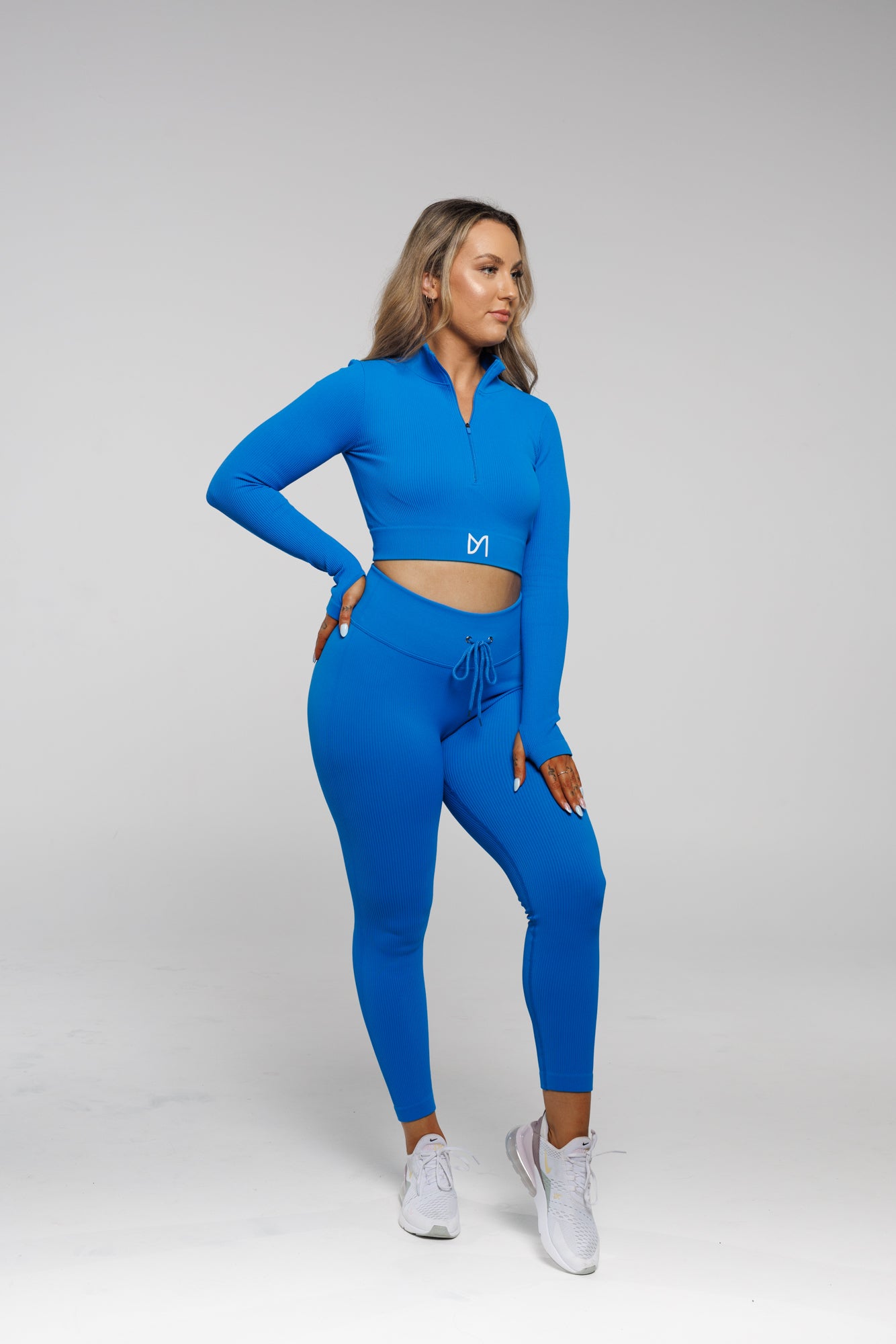 Esse in Blue | Long Sleeve Crop Top